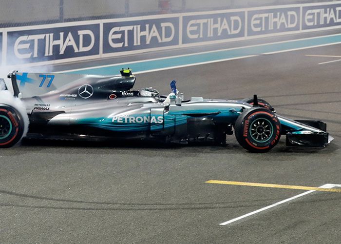 'บอตตาส' ซิวเเชมป์ F1 สนามสุดท้ายส่งท้ายปี