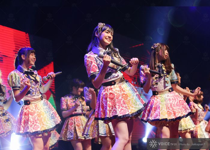 รึจะเป็นโอตะ? ทักษิณแชตลูกสาว รู้จัก 'คุกกี้เสี่ยงทาย-BNK 48'