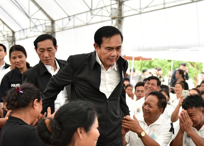 'ประยุทธ์'แต่งเพลงใหม่ 'ใจเพชร' ปลุกจับมือเดินหน้าไปด้วยกัน