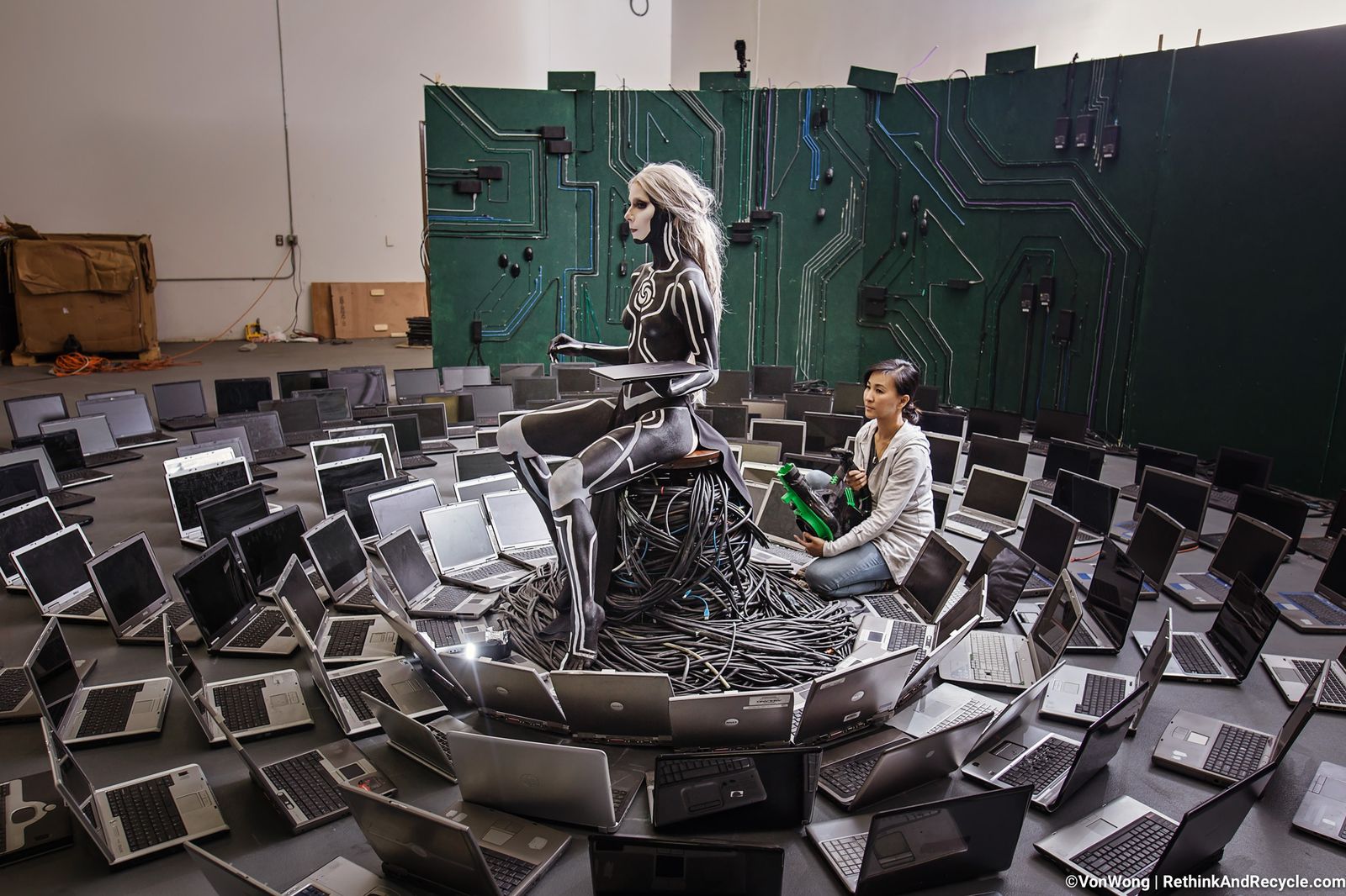 VonWong_Dell_E-Waste_BEHINDTHESCENES-196.jpg