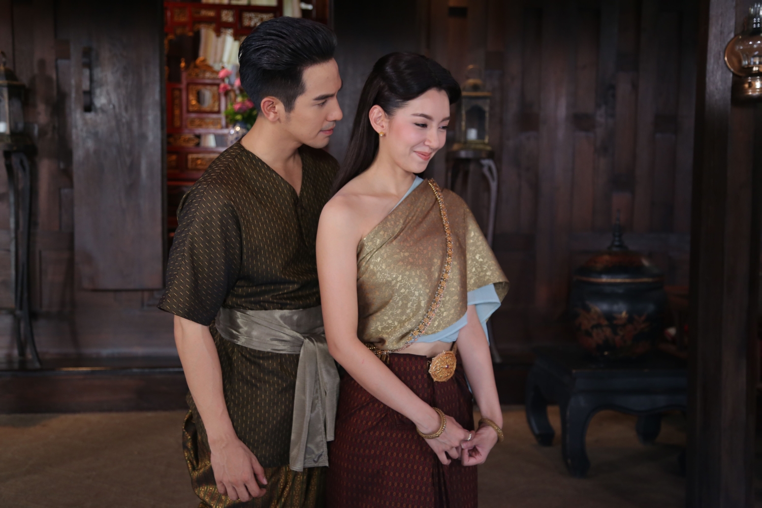 บุพเพสันนิวาส.JPG