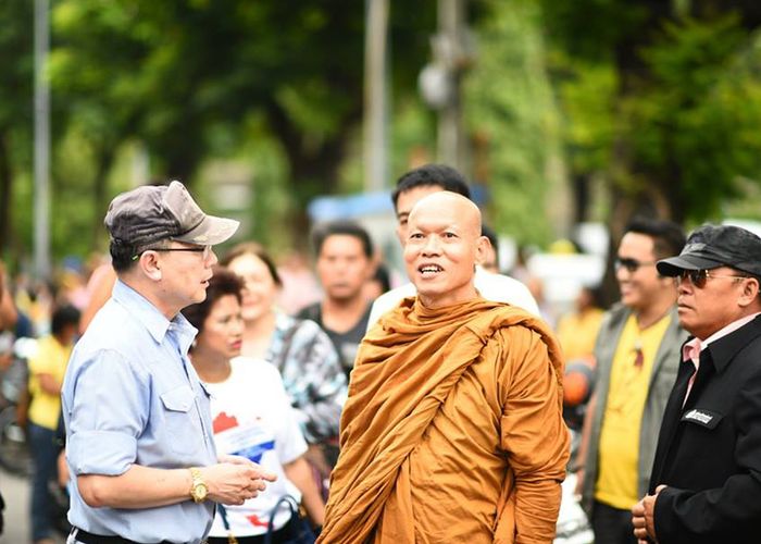 อัยการนัด 'พุทธะอิสระ' - พวก 14 คน ฟังคำสั่งฟ้องข้อหากบฏ