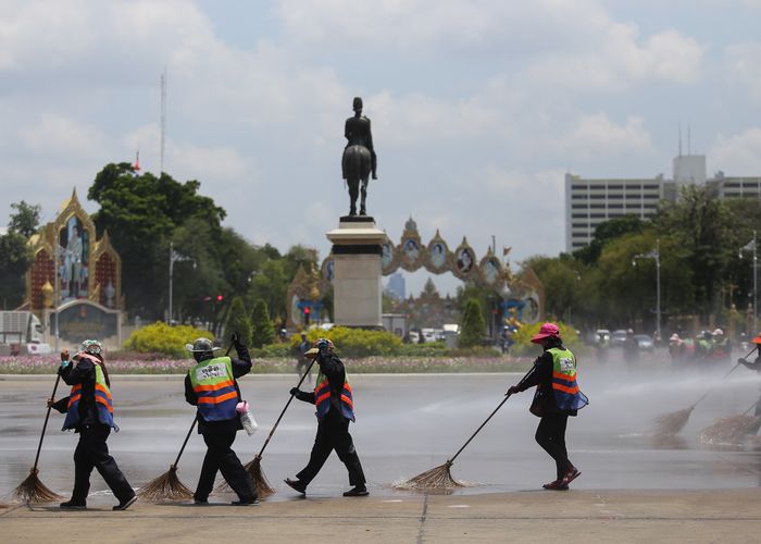 ตร.คุมเข้มลานพระบรมรูปทรงม้า อ้างได้รับคำสั่งมา