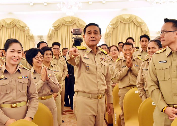 'นายกฯ' ส่งสาร 'วันข้าราชการพลเรือน' ขอให้มีคุณธรรม-ยืนหยัดในสิ่งที่ถูกต้อง