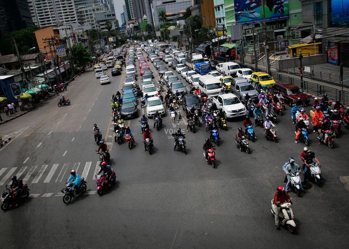 ขนส่งฯ ยัน 'ไม่ยึดคืน-ไม่เรียกสอบใหม่' ใบขับขี่ตลอดชีพ