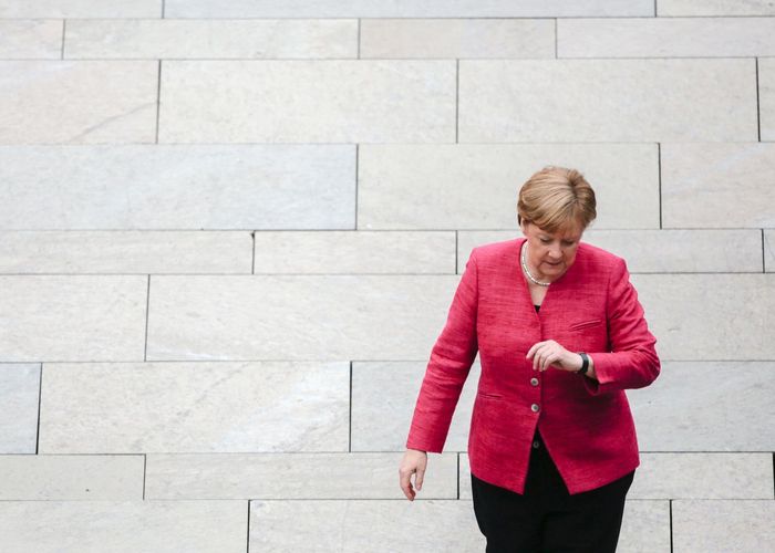 โลกไม่ได้แบน: แฟชั่น ไม่ใช่เรื่องคันหัวใจสำหรับนายกรัฐมนตรีหญิงแห่งเยอรมนี