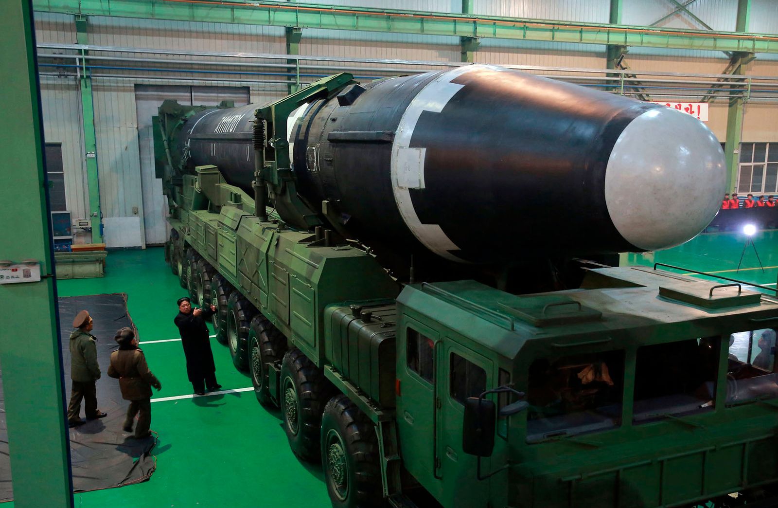 คิมจองอึน-ทดสอบนิวเคลียร์-เกาหลีเหนือ-ICBM-ขีปนาวุธข้ามทวีป-AP
