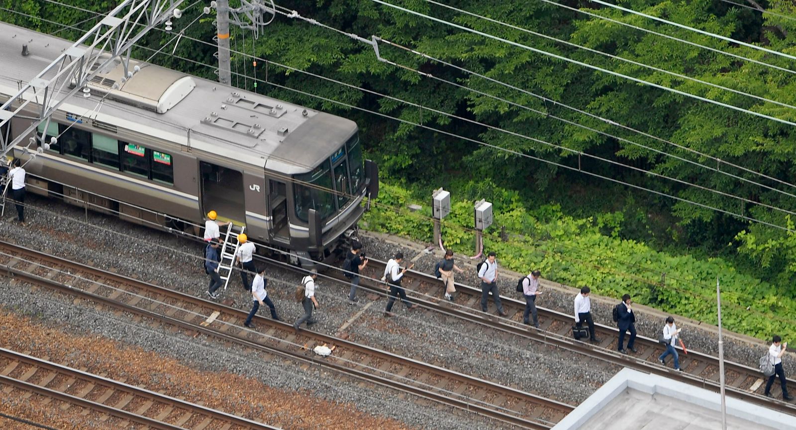 แผ่นดินไหวญี่ปุ่น-โอซะกะ-โอซาก้า-Osaka-AP