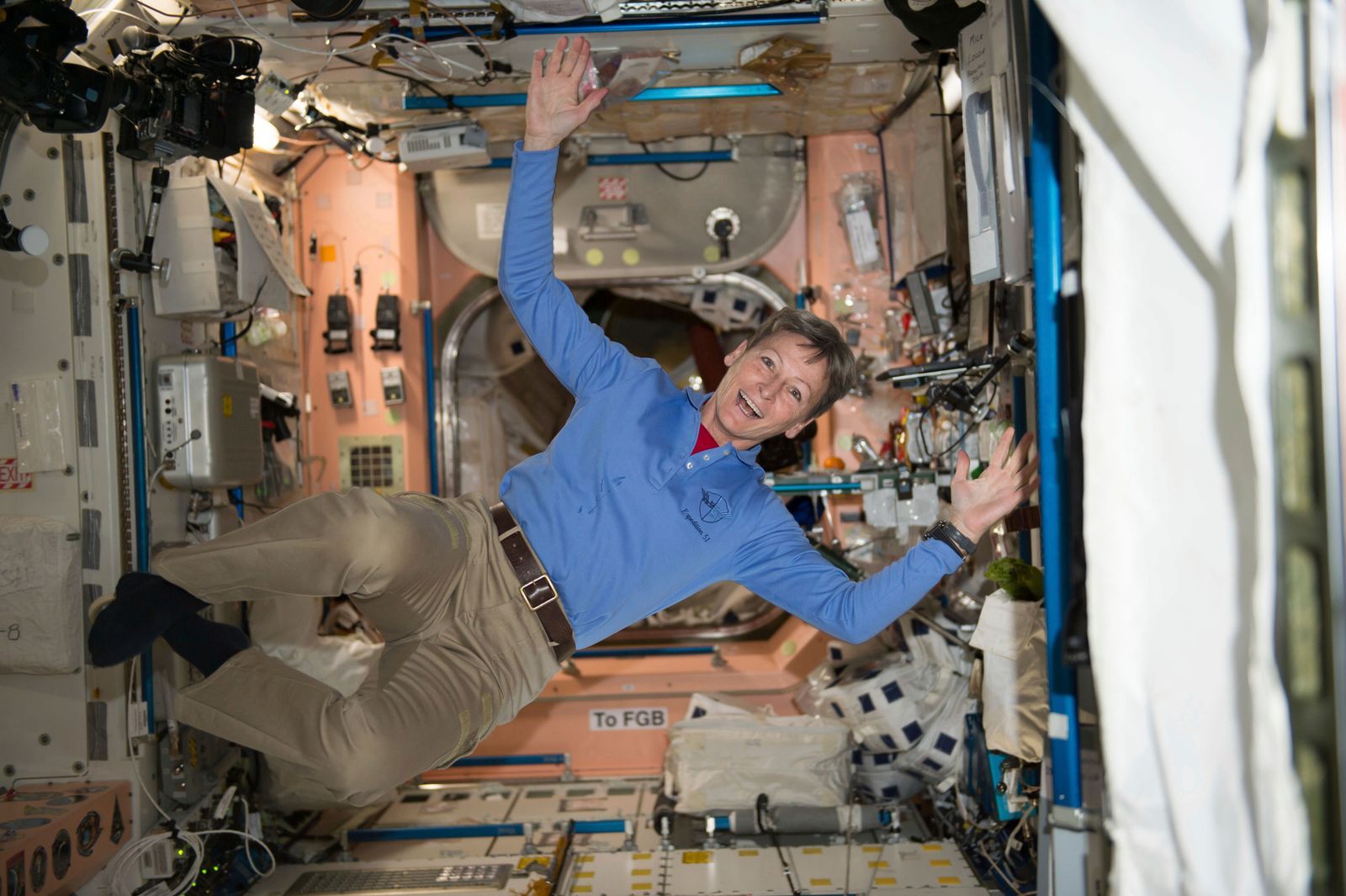A-Peggy Whitson-เพ็กกี้-วิทสัน-นักบินอวกาศ-สหรัฐ-อเมริกัน
