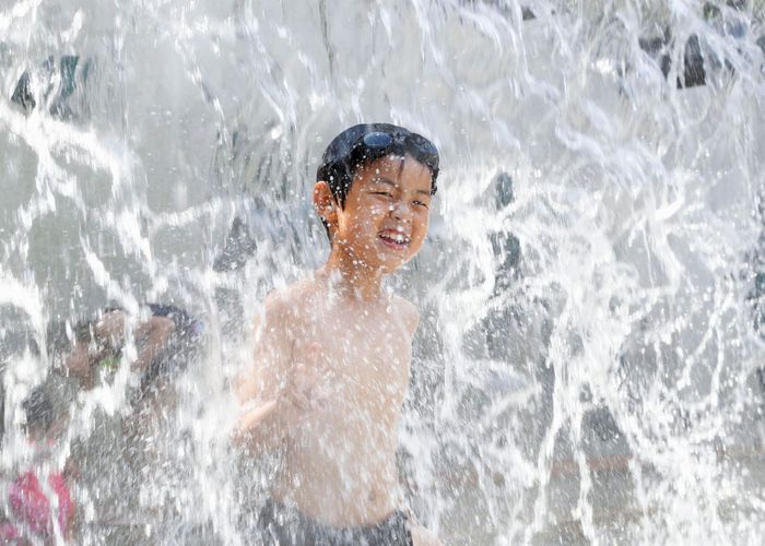 ชาวเกาหลีใต้เดือด 'ขยะเกลื่อน' หลังจบเทศกาลปืนฉีดน้ำ