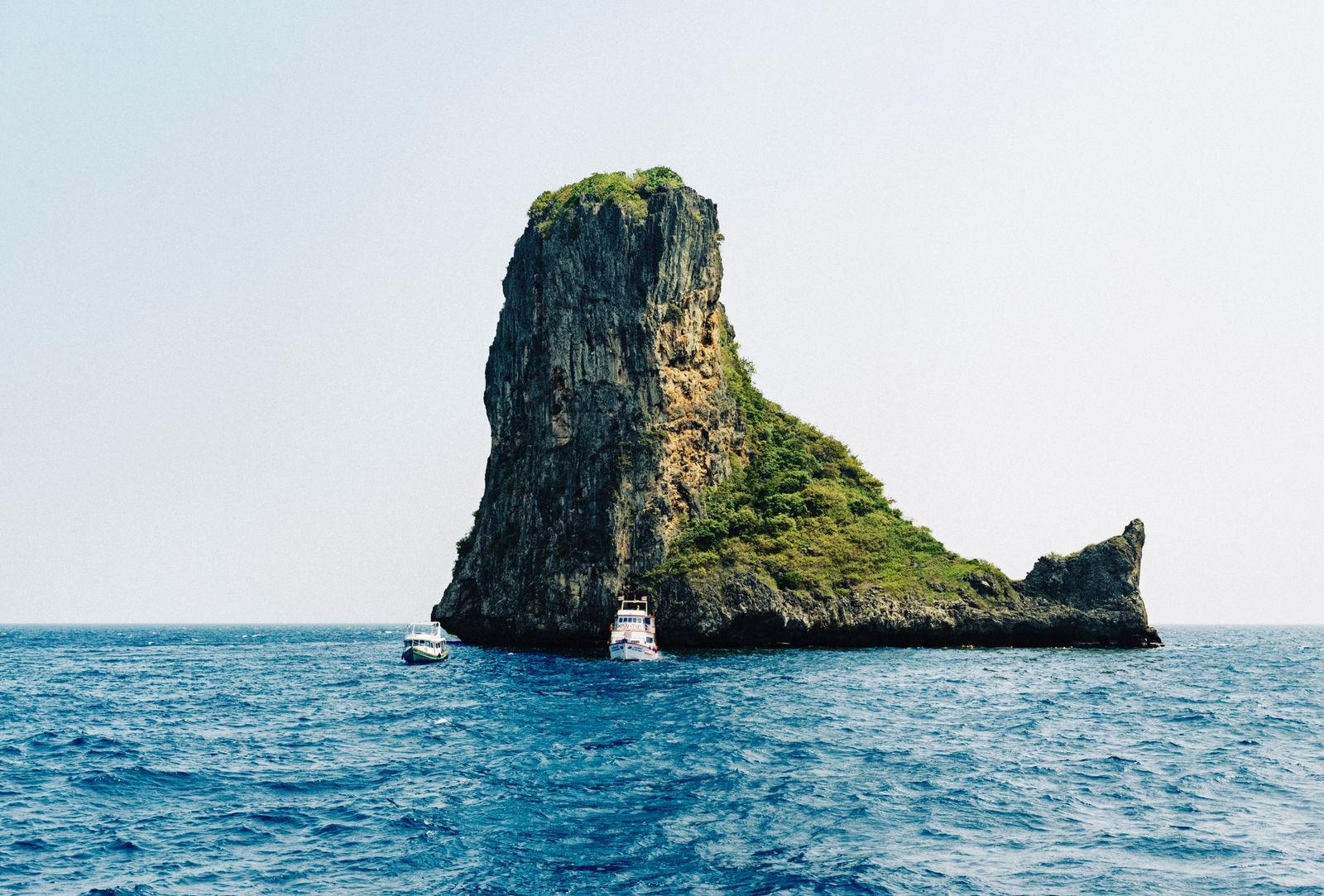 ๊ืUnsplash-เกาะพีพี-กระบี่-เที่ยว-ท่องเที่ยว-ทัวร์จีน