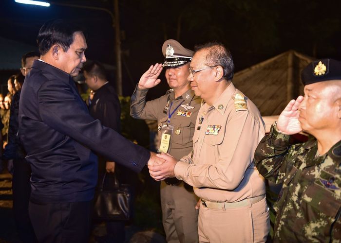 นายกฯ สุดซึ้งทุกฝ่ายสามัคคีช่วย 'หมูป่า' พ้นถ้ำหลวง ยกย่อง 'จ.อ.สมาน' สละชีพ