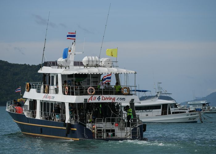 สถาบันการแพทย์ฉุกเฉินฯ แนะวิธีเอาตัวรอดจากการจมน้ำ ย้ำสิ่งสำคัญต้องมีสติ