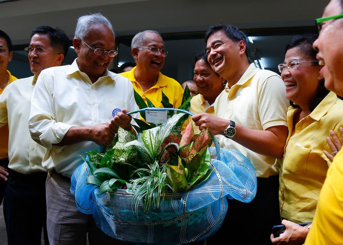 'สุเทพ' เล่าความหลัง วิ่งล็อบบี้ 'เนวิน-บรรหาร' ดันอภิสิทธิ์นั่งนายกฯ