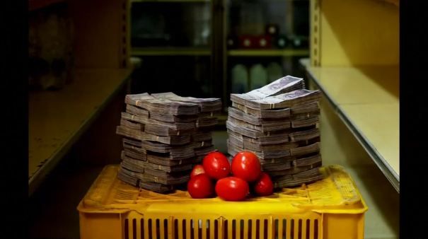 Reuters-Bolivar inflation-Venezuela-Tomatoes-เงินเฟ้อเวเนซุเอลา