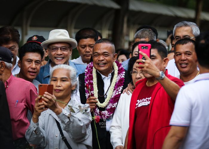 'ประยุทธ์'สวน 'จตุพร' ถอดหัวตัวเอง หลังชงดีลทำสัญญาพรรคเสียงข้างมากตั้งรัฐบาล