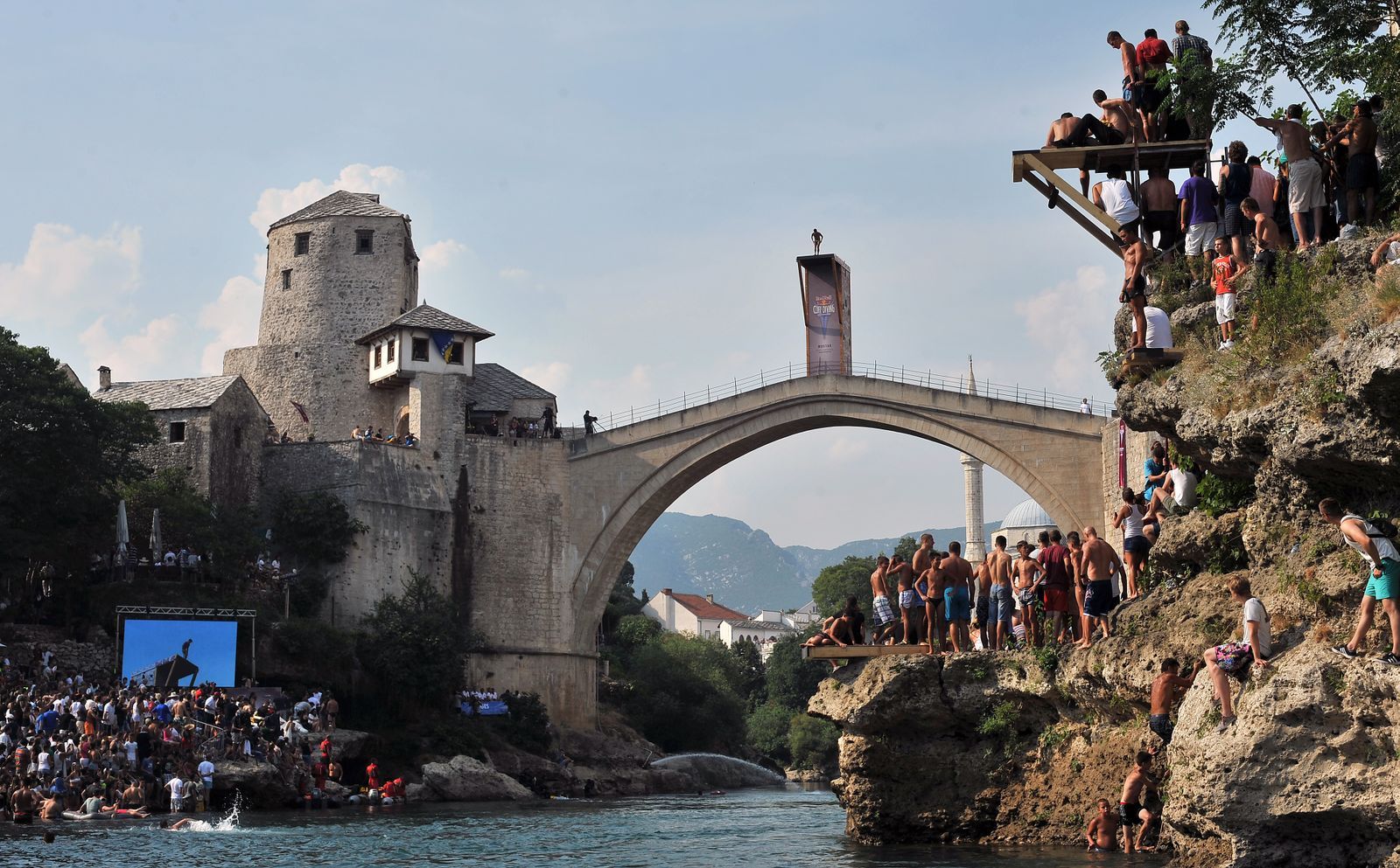 AFP-Stari Most-สะพานโบราณเมืองมอสตาร์-บอสเนียเฮอร์เซโกวินา