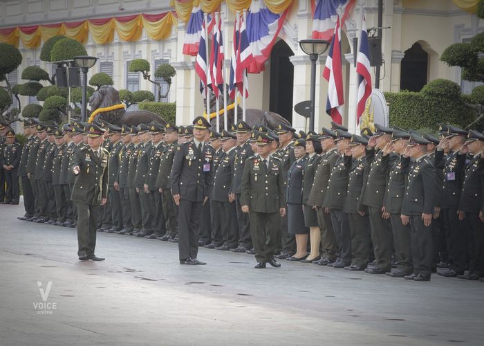 'อภิรัชต์' รับมอบตำแหน่ง ผบ.ทบ. ลั่นนำกองทัพเป็นของประชาชน