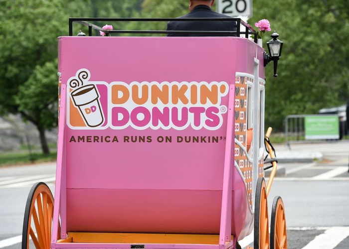 Dunkin' Donuts จ่อตัดคำว่า 'Donuts' สร้างแบรนด์ เพิ่มสินค้าใหม่