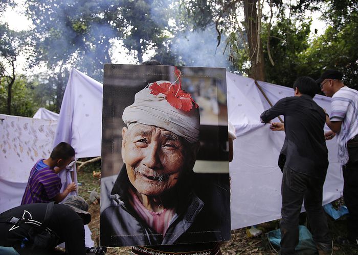 'พญาเสือ' เอาผิด 'ทายาทปู่คออี้' รุกป่าแก่งกระจาน