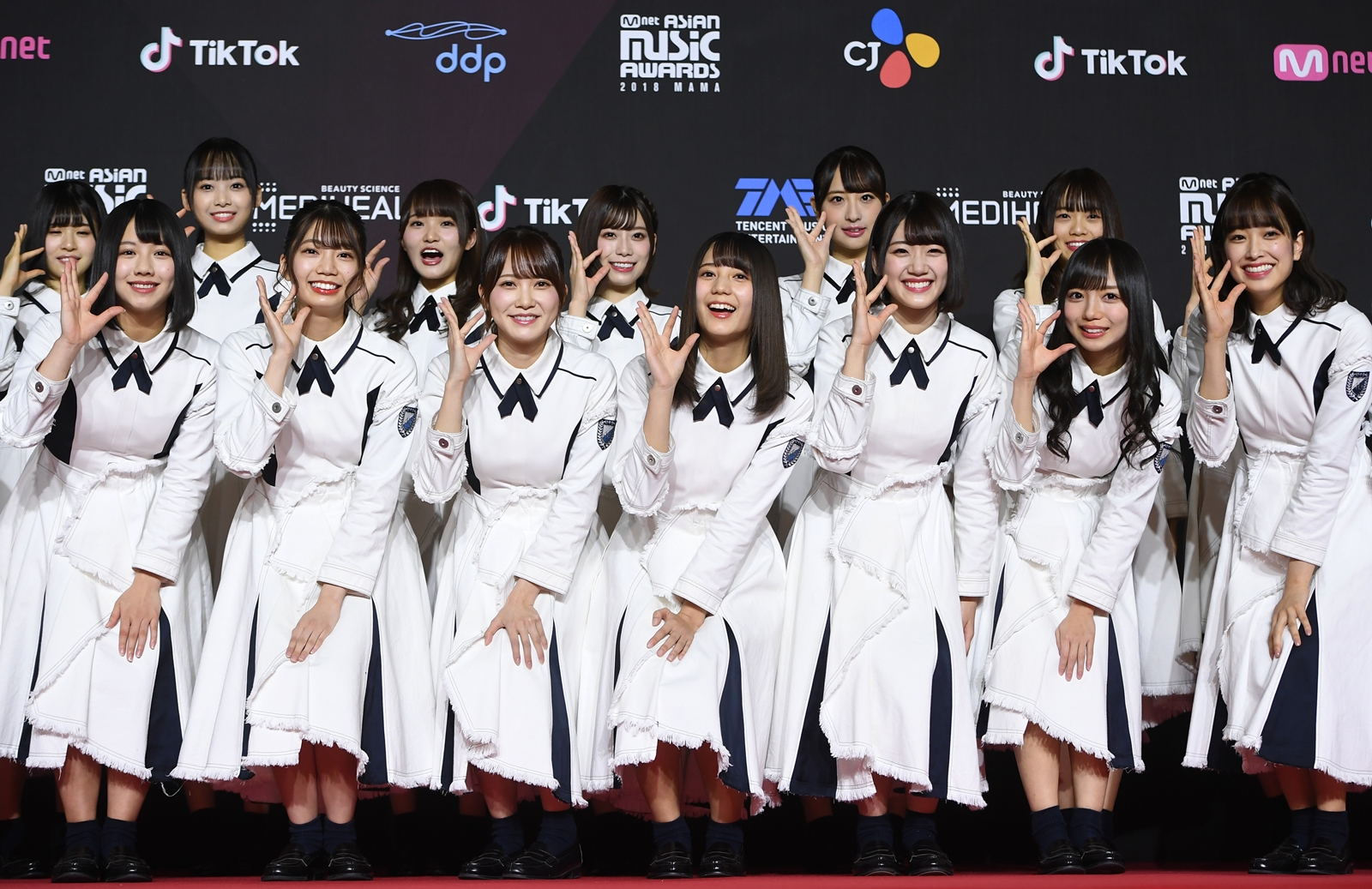 AFP-รางวัล Mnet-MAMA-เกาหลีใต้-เกิร์ลกรุ๊ปญี่ปุ่น Hiragana Keyakizaka46-ฮิรากานะเคยะกิซากะ46.jpg