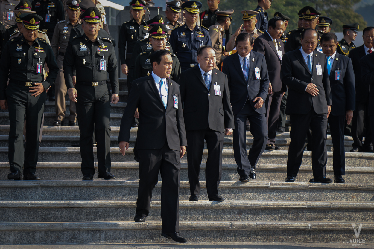 คสช.-ประยุทธ์-ประวิตร-ขาลง เตรียมทหาร