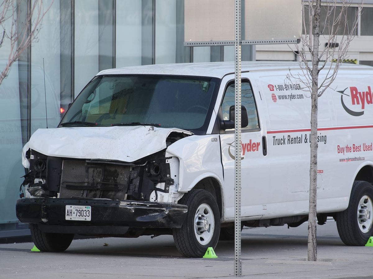 ก่อการร้าย รถตู้พุ่งชนคน โตรอนโต แคนาดา อินเซล incel Toronto Canada terrorism