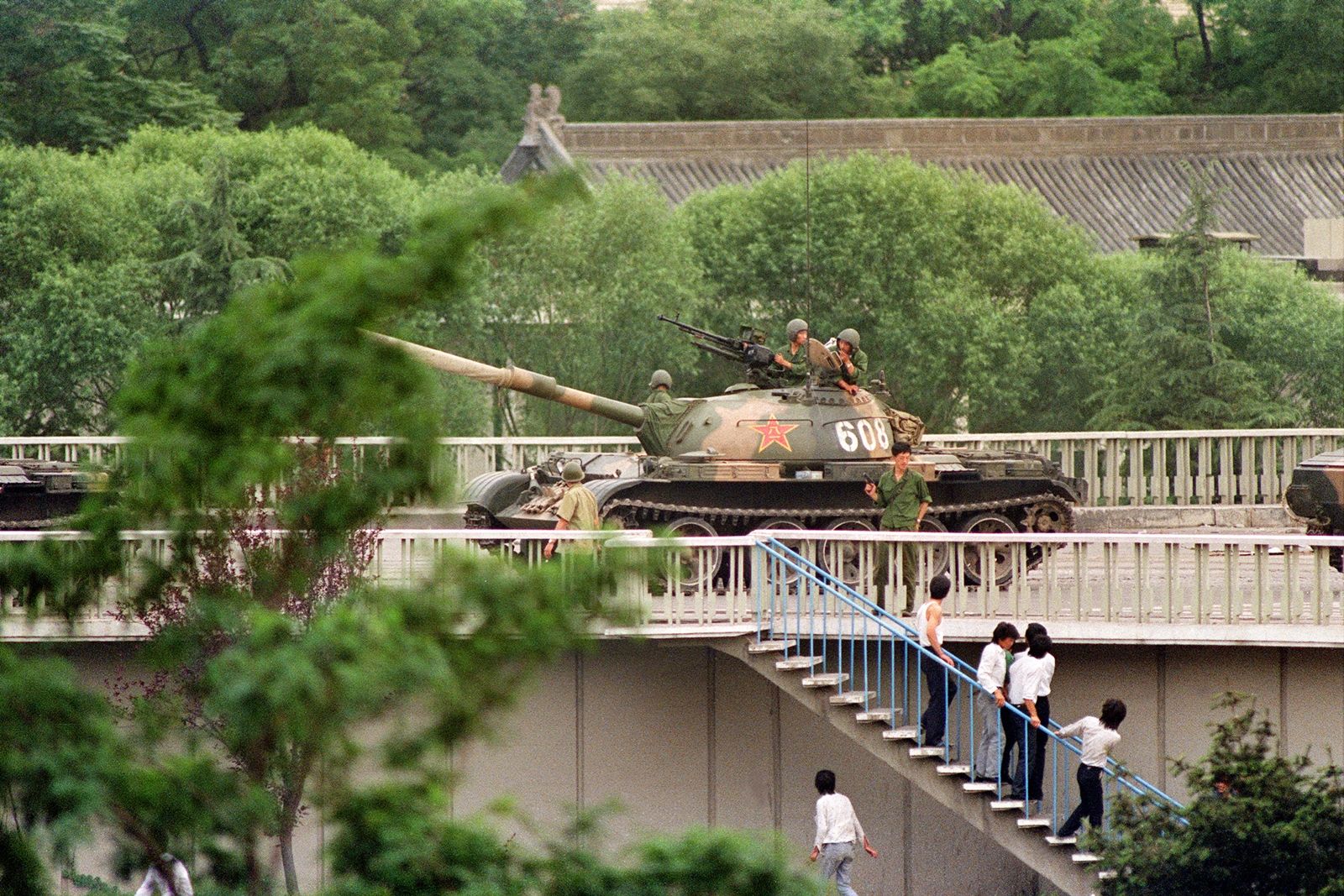 AFP-การชุมนุมจัตุรัสเทียนอันเหมินเรียกร้องประชาธิปไตยในจีน 1989.jpg