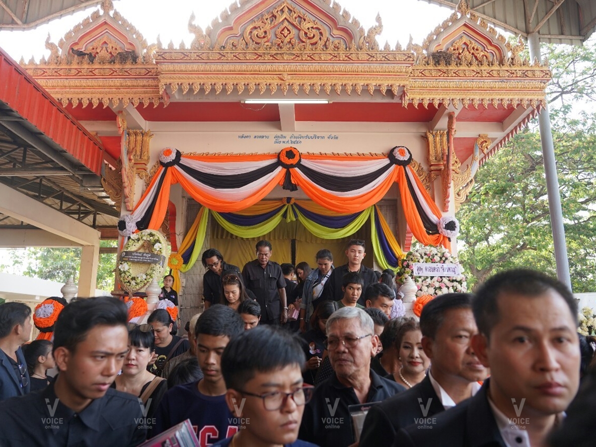 ีพิธีฌาปนกิจแม่เล็ก - จรัญ จิตรหาญ-แม่พุ่มพวง-สุพรรณบุรี