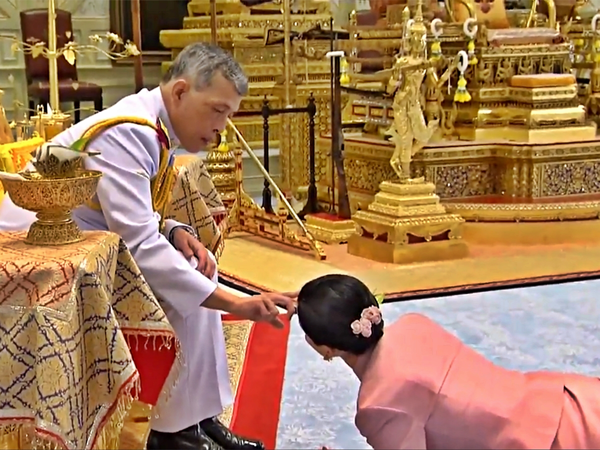 พระราชพิธีราชาภิเษกสมรส-รัชกาลที่ 10-สมเด็จพระราชินี