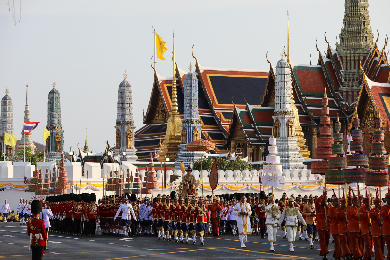 เสด็จเลียบพระนคร