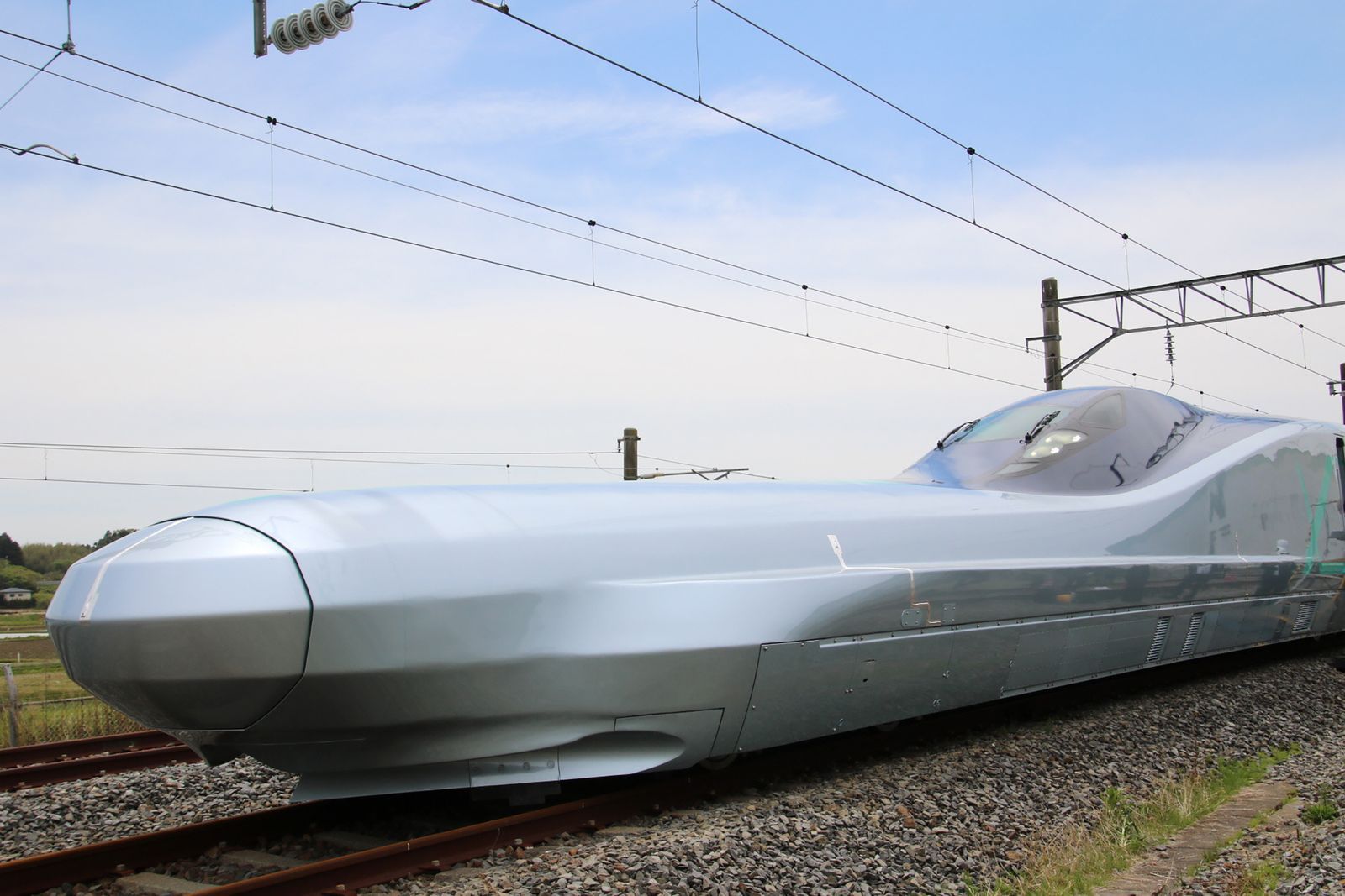 รถไฟความเร็วสูง_ญี่ปุ่น.jpg