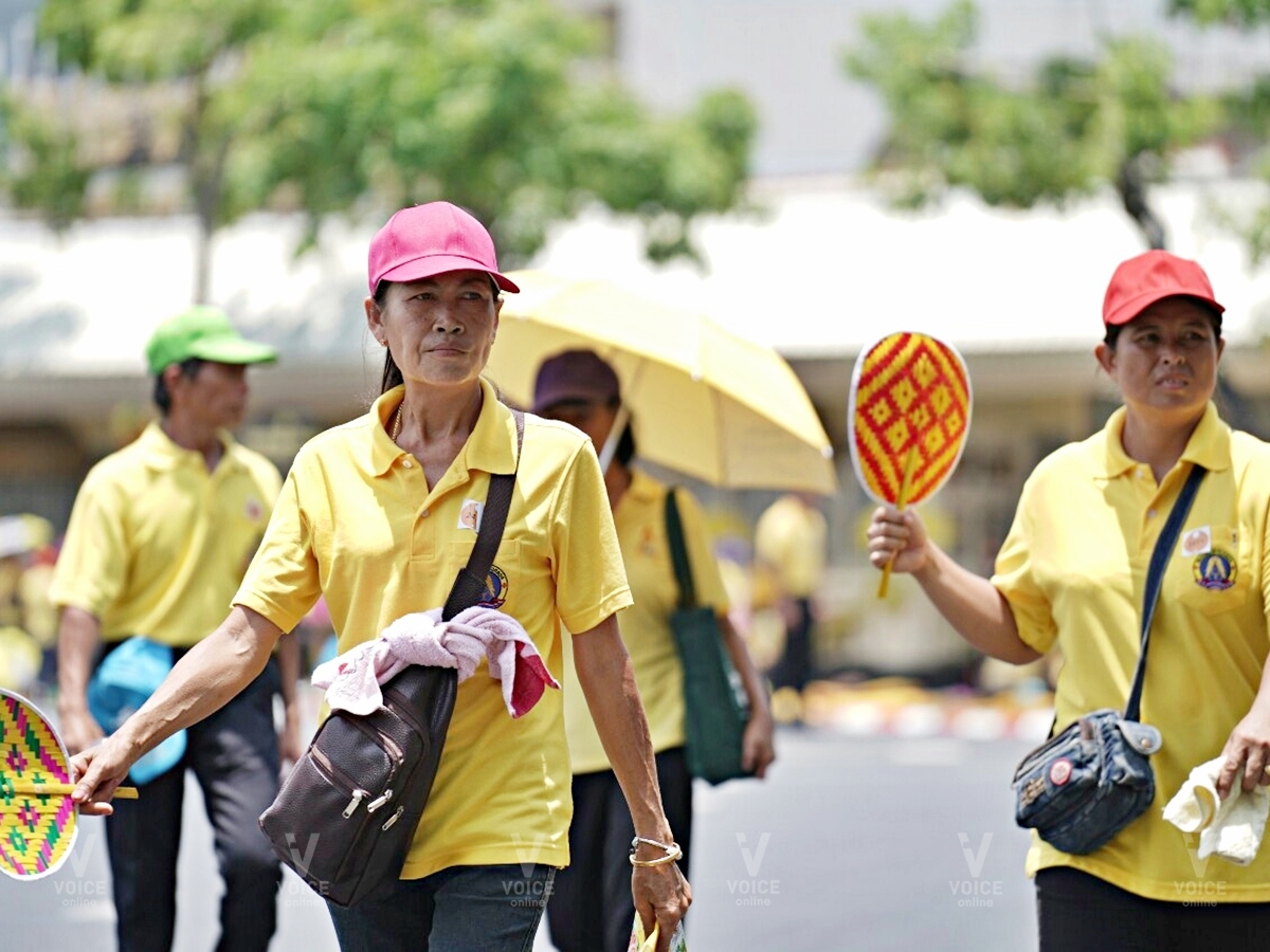 ราชดำเนินเลียบพระนคร-ประชาชน-เฝ้ารับเสด็จ-ราชาภิเษก