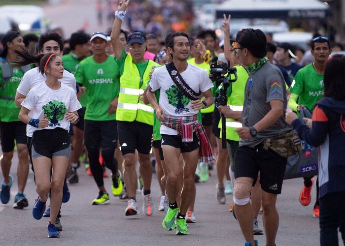 'ตูน บอดี้สแลม' นำวิ่งกิจกรรม 'ก้าวคนละก้าว' ภาคอีสาน เน้นคนไทยดูแลสุขภาพ