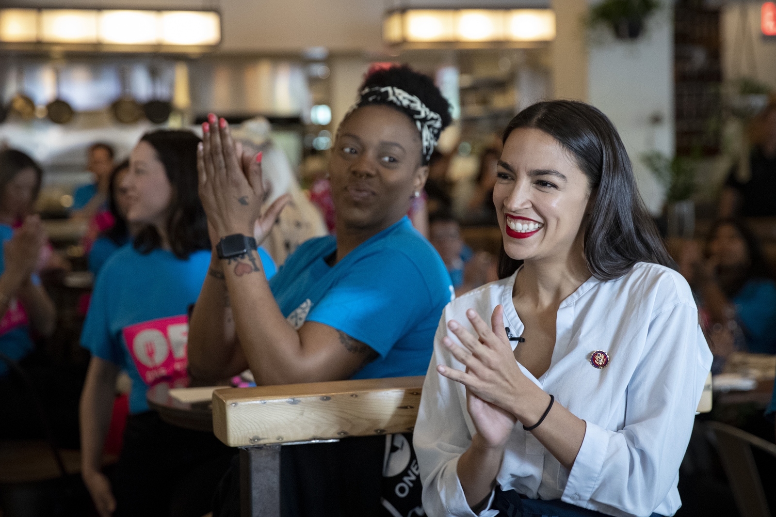 AFP-AOC-อเล็กซานเดรีย ออคาซิโอ คอร์เทซ-Alexandria Ocasio Cortez-พรรคเดโมแครต-เอโอซี.jpg