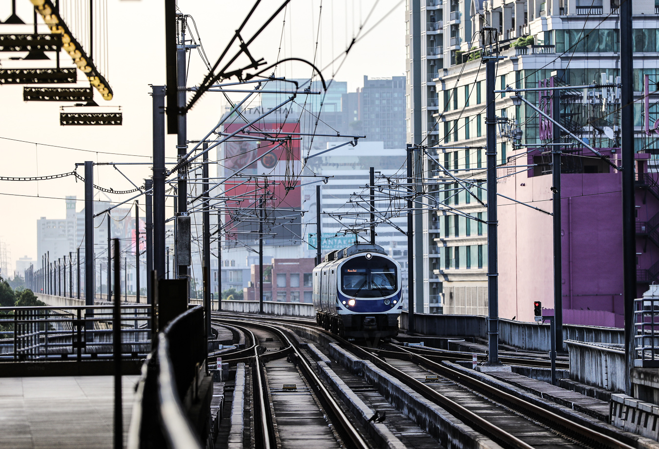 ARL airport link รถไฟฟ้า สถานีมักกะสัน