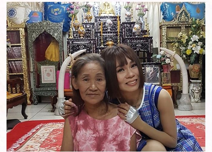 จินตหรา พูนลาภ รุดเยี่ยม มลฤดี พรหมจักร 'ราชินีลำภูไท' ป่วยมะเร็งหลังโพรงจมูก