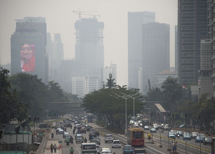 ชาวเมืองฟ้อง ปธน.อินโดฯ ละเลยปัญหาฝุ่น PM2.5