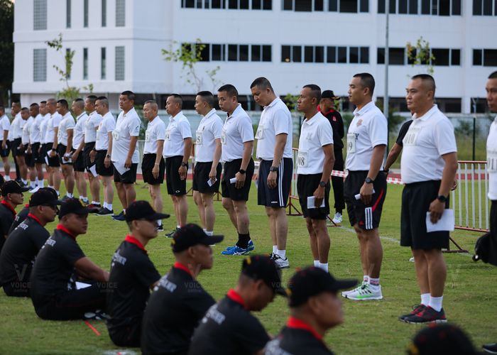 'อภิรัชต์' หลบสื่อไม่มาร่วมทดสอบสมรรถภาพร่างกาย คาดเลี่ยงตอบเรื่องการเมือง