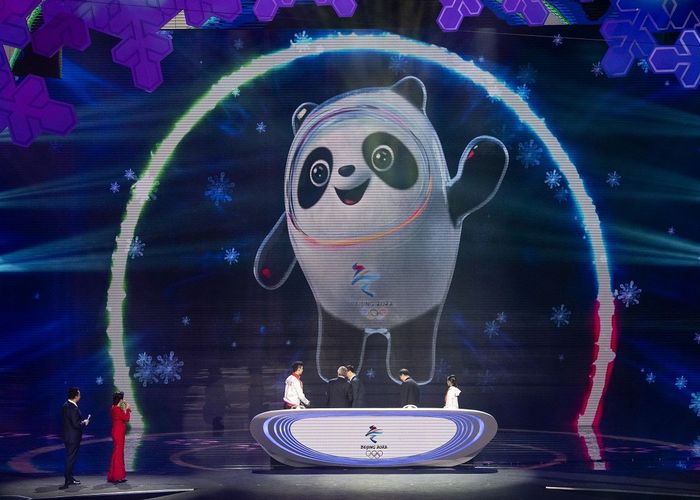จีน เปิดตัวมาสคอตโอลิมปิก 2022 แพนด้าปิงตวนตวน