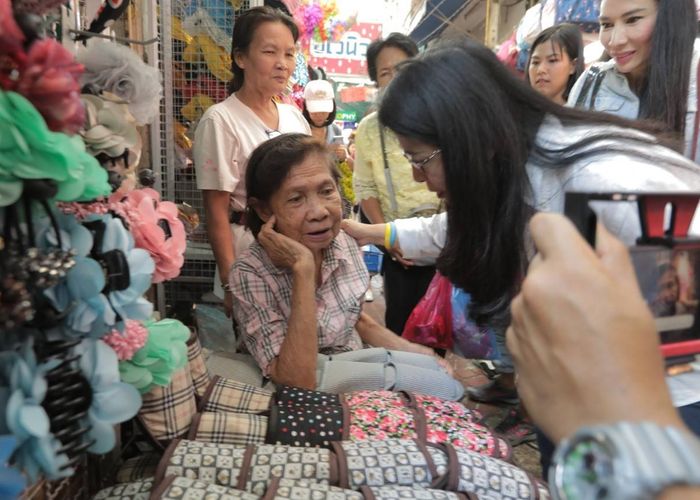 'สุดารัตน์' ซัดรัฐบาลจัดระเบียบถนน กระทบสตรีทฟู้ด ซ้ำเติมเศรษฐกิจซบเซา