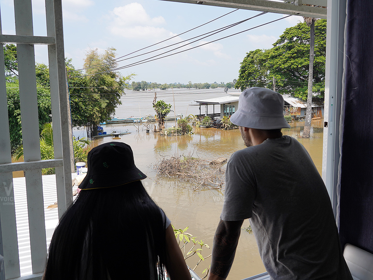 สัม กิ๊กและแฟน บ้านน้ำท่วม วาริน