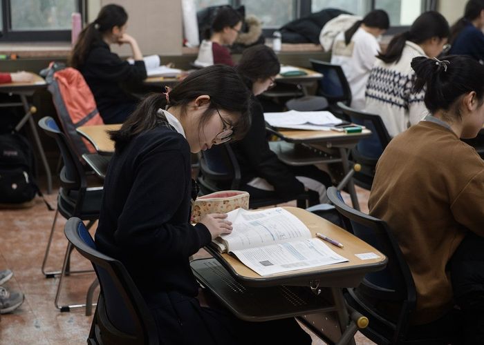 เกาหลี สั่งเลิกระบบ 'โรงเรียนอีลีต' ภายในปี 2025