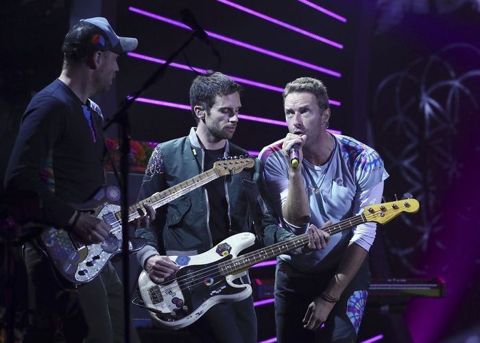 Coldplay ประกาศงดทัวร์คอนเสิร์ตโปรโมตอัลบั้มล่าสุด หวังลดผลกระทบสิ่งแวดล้อม