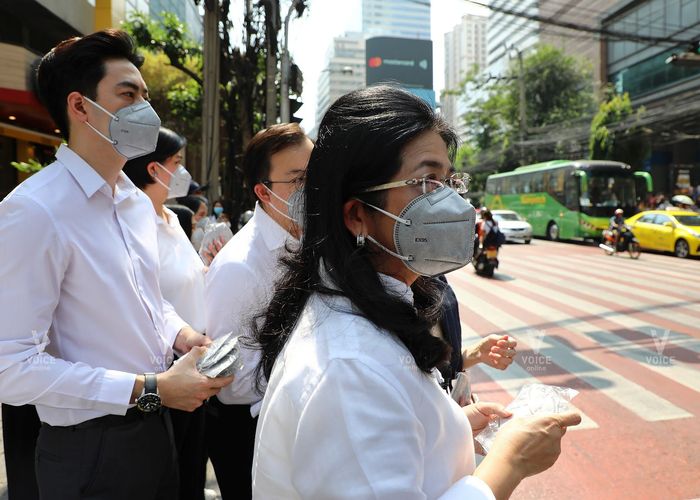 'สุดารัตน์' สวน 'ประยุทธ์' หยุดโทษประชาชน จี้แก้ปัญหาหน้ากากขาดตลาด