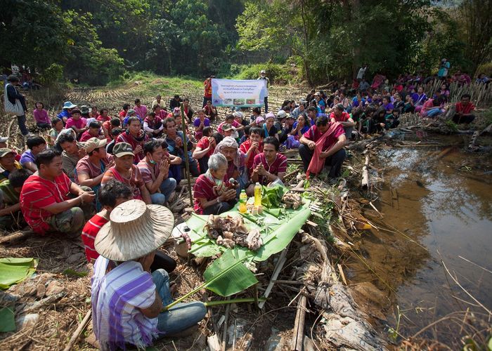 'เลี้ยงผีฝาย' สืบทอดจิตวิญญาณปกาเกอะญอ 'บ้านขวัญคีรี'