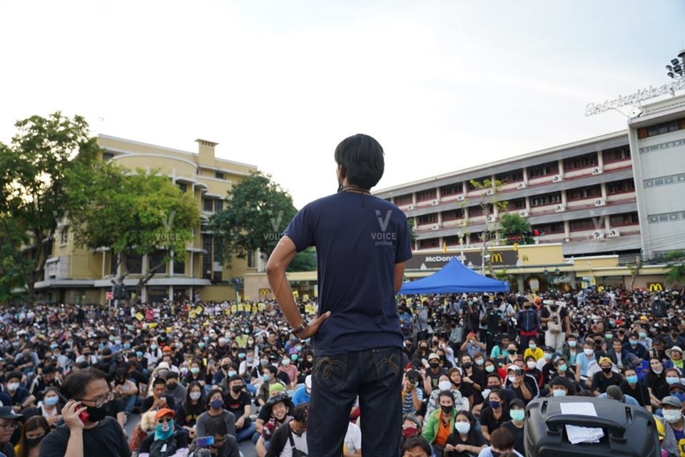 ชุมนุม เยาวชนปลดแอก อนุสาวรีย์ประชาธิปไตย ภาณุพงศ์