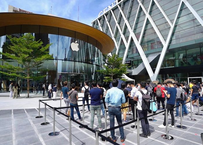 พาทัวร์ Apple Central World สาขาใหม่ ใหญ่ที่สุดในไทย!