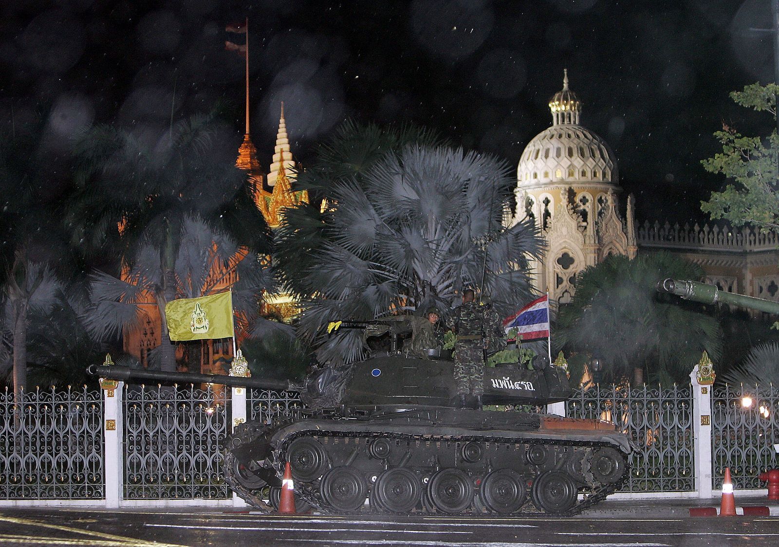 AFP-รัฐประหาร 19 กันยายน 2549-ทหาร-ปืน-รถถัง