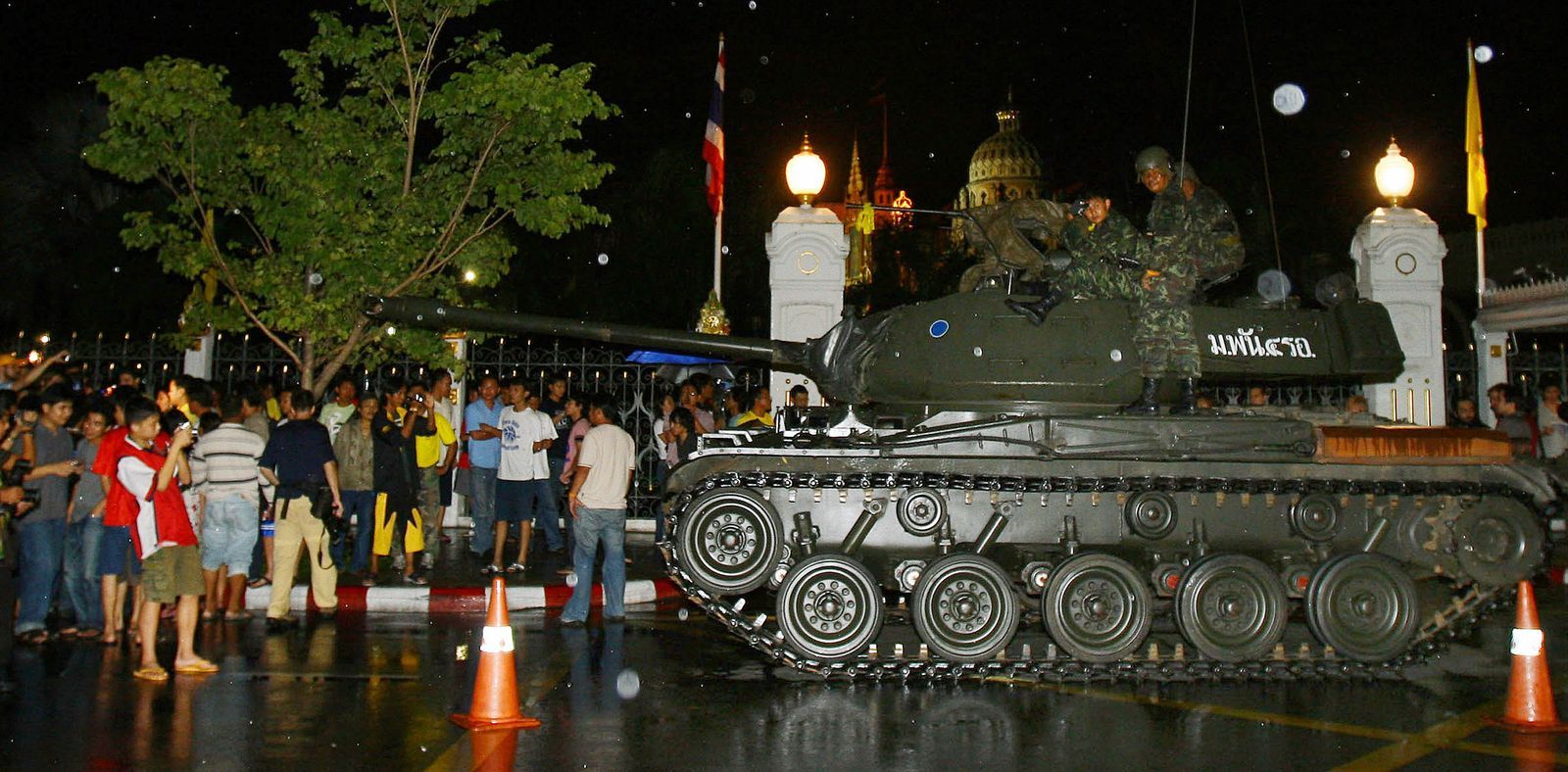 AFP-รัฐประหาร 19 กันยายน 2549-ทหาร-ปืน-รถถัง